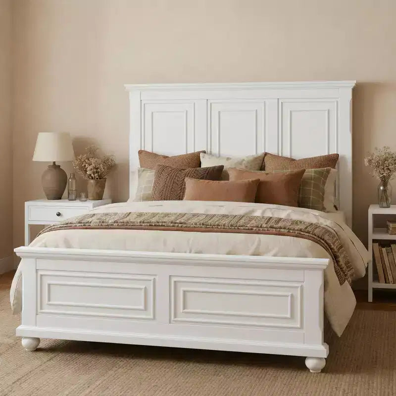 Letto a piattaforma Queen/King Size con testiera alta, struttura del letto in legno di pino vintage, stile tradizionale - ModernLuxe
