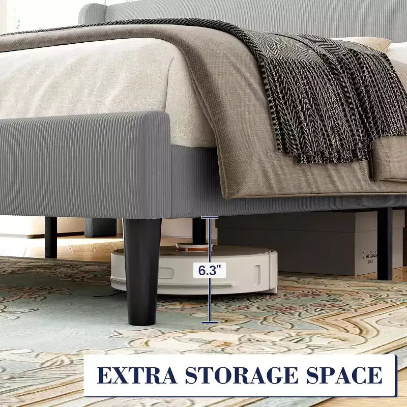 Struttura letto con testiera e alette laterali, in velluto beige con strisce verticali, 2 tasche portaoggetti e robusto supporto con doghe in legno