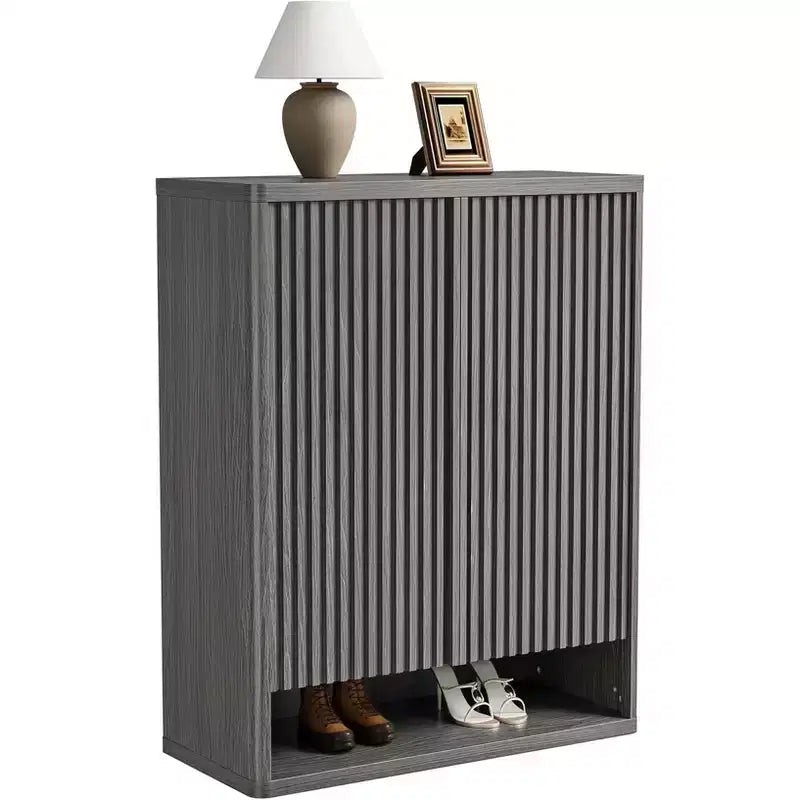 Scarpiera moderna in legno con cassetto e ripiani regolabili
