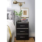 Comodino a 3 cassetti Belmont